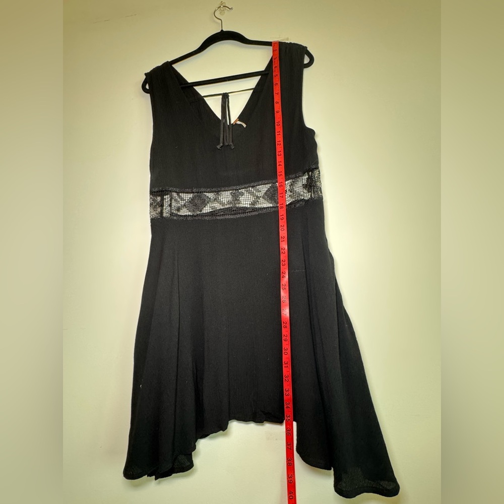 Free People Black Dress w Waist Cut Out Pattern - Medium - Picture 14 of 16